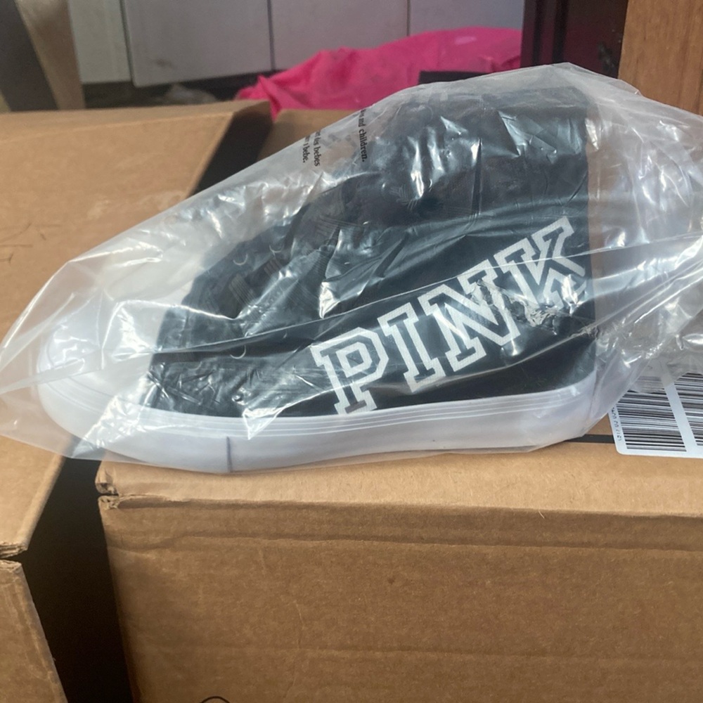 Victoria's Secret PINK New Display Shoes Store Prop